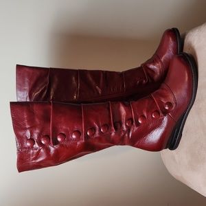 Miz Mooz Bloom never worn leather boots in Bordeaux Size 7